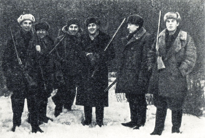 Маршал Советского Союза С. С. Бирюзов (второй справа) на охоте