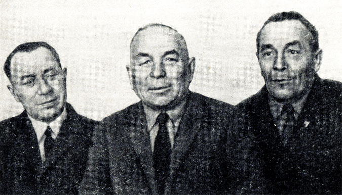 Династия охотников Дубакиных. Слева направо: Николай Иванович, Семен Васильевич и Сергей Васильевич